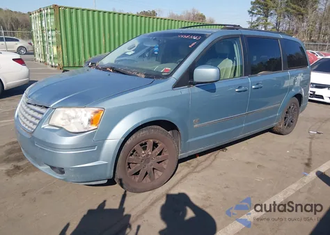 2009 Chrysler Town & Country Touring из США, поврежденный, VIN 2A8HR54189R676555